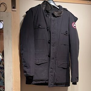 Canada Goose. Flash $$395